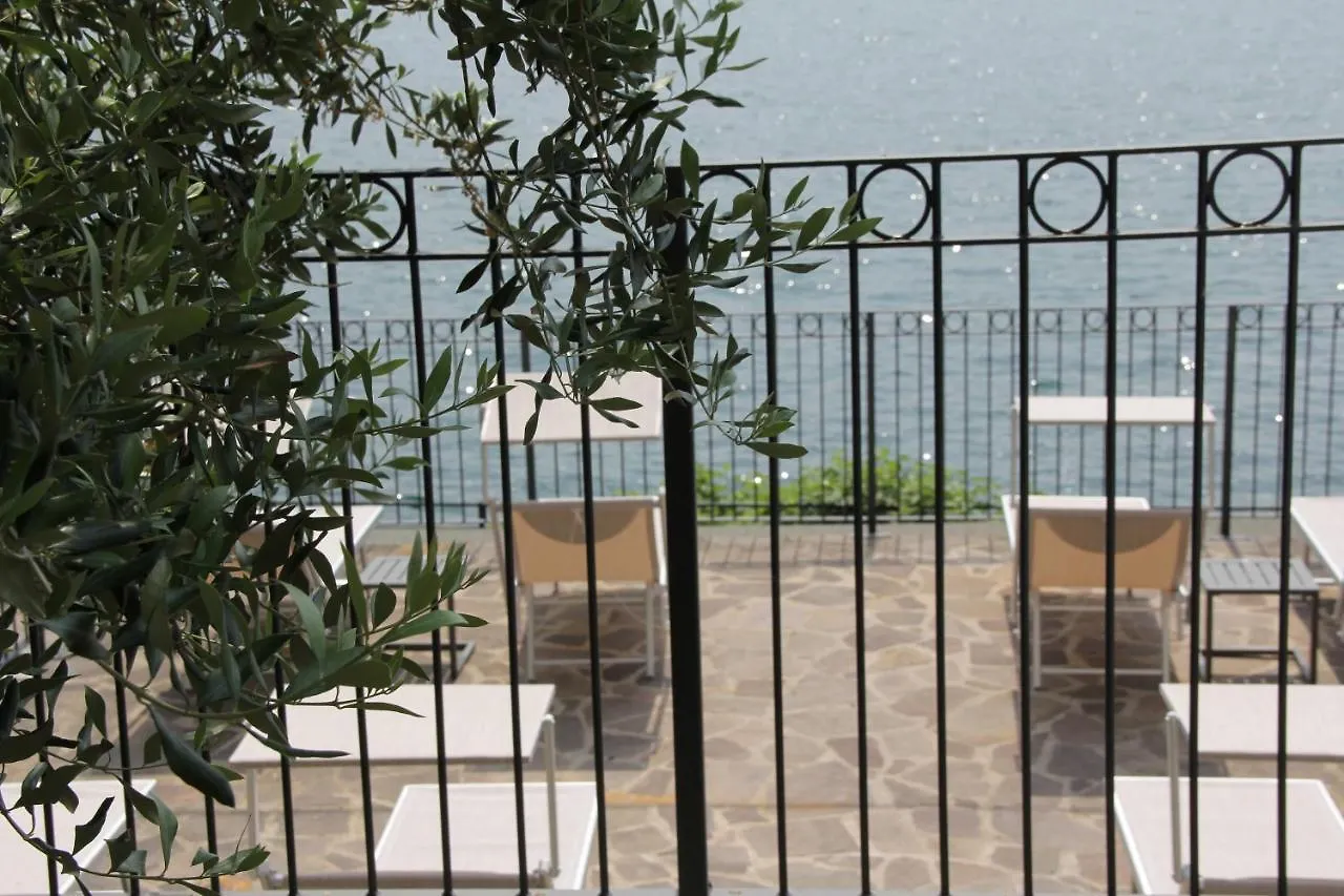 ベッド・アンド・ブレックファスト Foresteria Lago Di Como メナッジョ イタリア